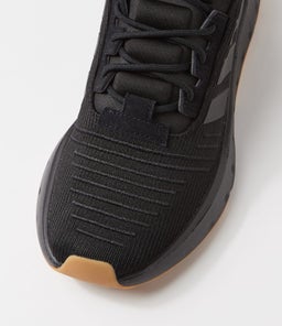 SWIFT RUN 23 W AD BLACK BLACK GUM TEXTILE