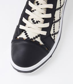 PLEAT AL BLACK CREAM LEATHER