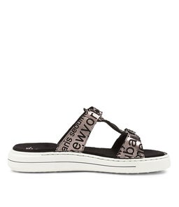 COURTYARD 10 AR BLACK PRINT LEATHER