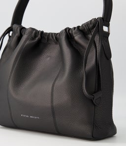 POINT OF NO RETURN AX BLACK LEATHER