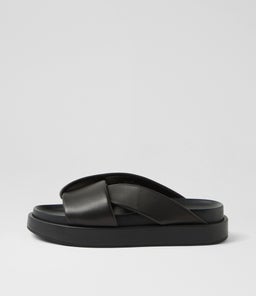 FULL CIRCLE AX BLACK LEATHER