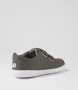 KP GRASS COURT BQ SMOKE SMOKE LEATHER