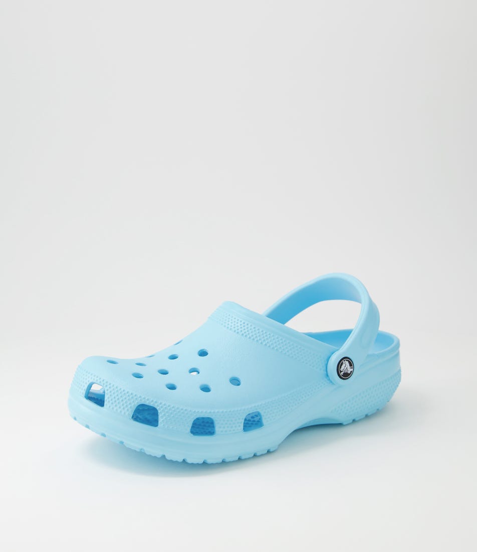 Narrow sales width crocs
