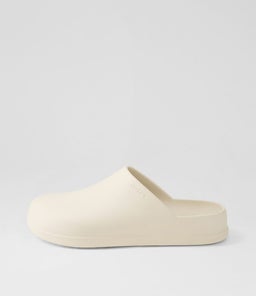 209366 DYLAN CLOG M CC STUCCO CROSLITE