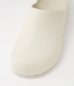 209366 DYLAN CLOG W CC STUCCO CROSLITE