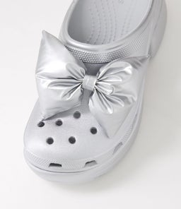 210050 PUFF BOW SIREN CLOG CC SILVER METALLIC CROSLITE