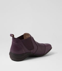 BEAUTY CF PURPLE LEATHER