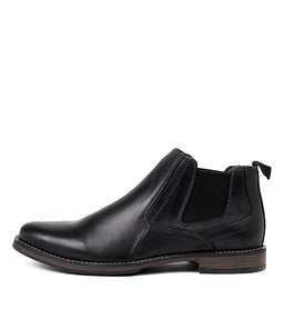 C MILLS BLACK LEATHER