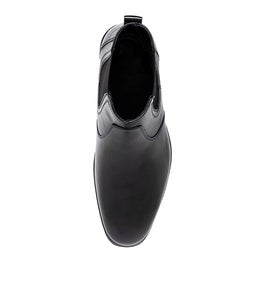 C PORTER CF BLACK LEATHER