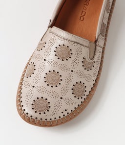 MOSEY CF LT GREY LEATHER