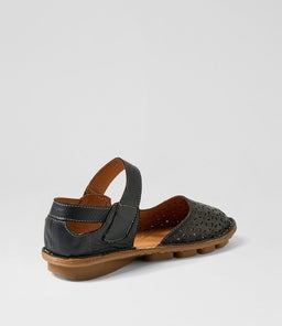 LAHILAN CF BLACK LEATHER
