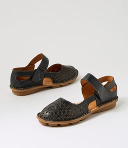 LAHILAN CF BLACK LEATHER