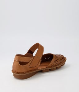 LAHILAN CF TAN LEATHER