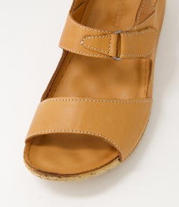 BRONGO CF TAN LEATHER