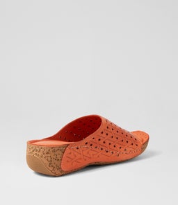 FELICO CF ORANGE LEATHER