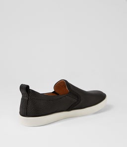 EAGEL CF BLACK LEATHER