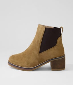 AKRON CF TAN OIL SUEDE