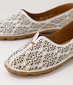 LAVANDIN CF WHITE LEATHER