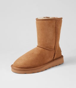 MARLEY CF CHESTNUT SHEEPSKIN