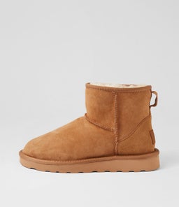 MARRI CF CHESTNUT SHEEPSKIN