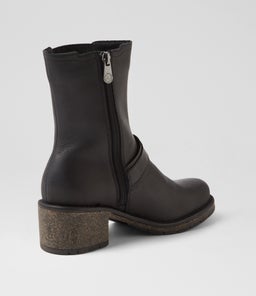 ROSTRUM CF BLACK PULL UP LEATHER