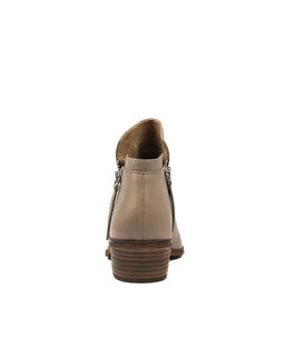 WOLFE TAUPE LEATHER