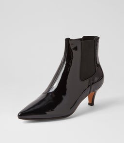 CHOOSI DF BLACK PATENT LEATHER