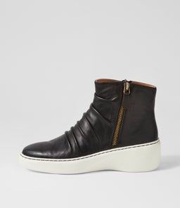 SAULINA DF BLACK WHITE SOLE LEATHER