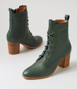 DEEPNESS DF FOREST NATURAL HEEL LEATHER