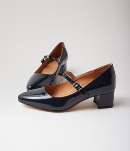 OVALE DF NAVY PATENT LEATHER