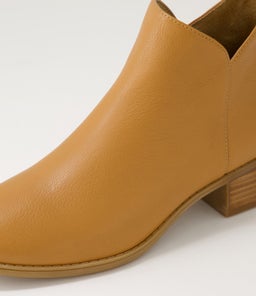 TANE DF DK TAN LEATHER