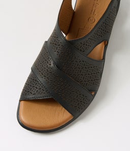 ELKAH DF BLACK LEATHER