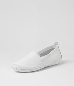GERRYS DF WHITE LEATHER
