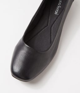 TATTIA DF BLACK LEATHER