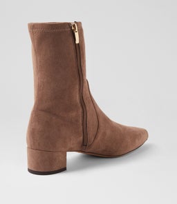 CARED DF LT CHOC STRETCH MICROSUEDE