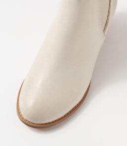 SADORE ALMOND LEATHER