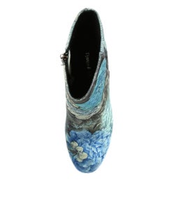 BOSKRAS BLUE FLORAL VELVET