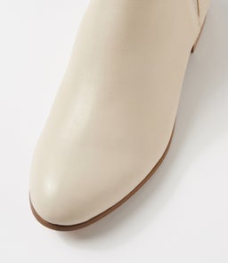 FOE VANILLA LEATHER