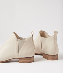 FOE VANILLA LEATHER