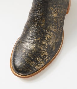 MOCKAS BLACK&GOLD METAL LEATHER