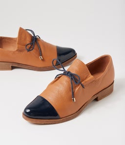 KOTTY DJ NAVY DK TAN PATENT LEATHER