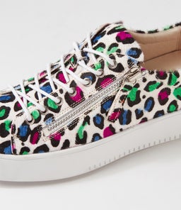LAILA DJ COBALT LEOPARD WHITE SOLE PONY