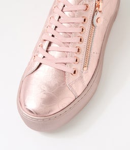 FROGGY DJ ROSE GOLD FLOWER EMBOSSED LEATHER