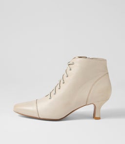 CAINEY DJ IVORY LEATHER