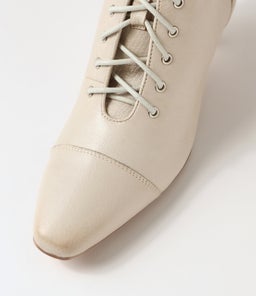 CAINEY DJ IVORY LEATHER
