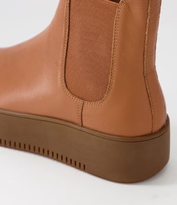 WYLDER DJ SCOTCH LT CHOC SOLE LEATHER
