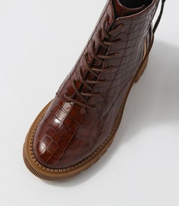 ZYAN DJ NUTMEG CROC LEATHER