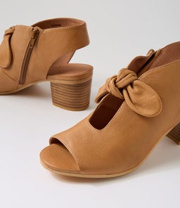 BANANA DJ DK TAN LEATHER