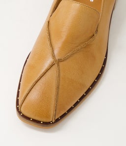 FLEETA DJ DK TAN LEATHER