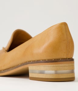 FLEETA DJ DK TAN LEATHER